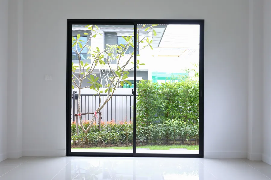 Choosing The Right Glass For Sliding Door Systems in Los Angeles, CA